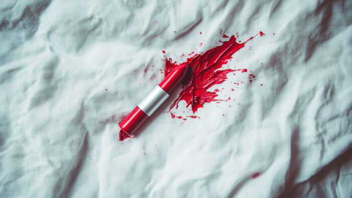 How to Get Makeup Out of White Sheets