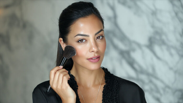 How to Apply Powder Foundation for Smooth Coverage