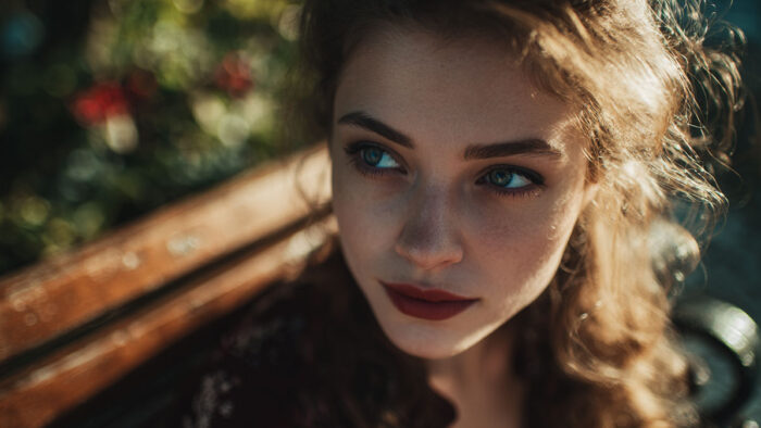 How to Do Eye Makeup for Small Eyes Best