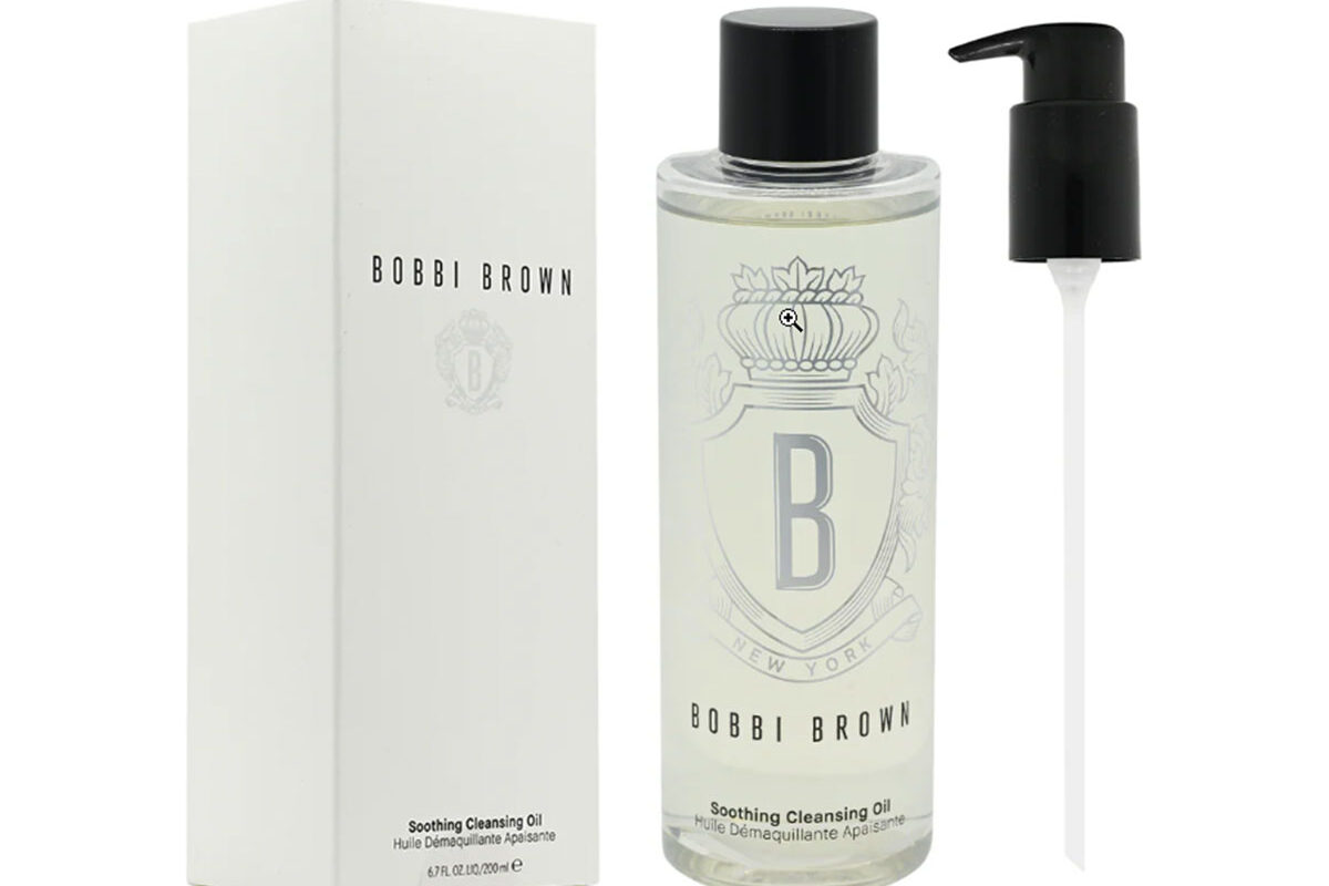 How to Use Bobbi Brown Cleansing Oil
