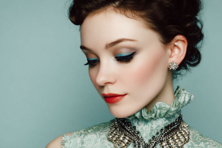 pale skin makeup looks