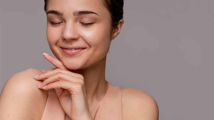 5 Reasons Hard Wax Works So Well for Brows, Upper Lip, and Other Delicate Facial Areas